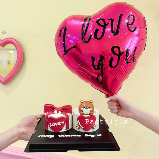 Valentines Bear Petite Cakes