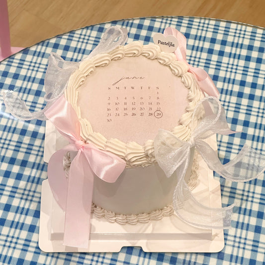 Girly coquette cake