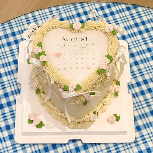 Vintage heart shape burnaway cake