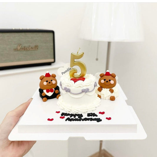 Tiny Couple Anniversary Cake