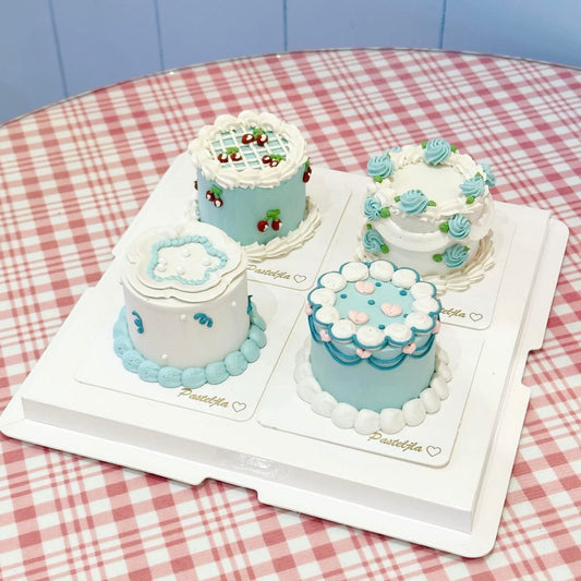 Blue and white theme tiny cake set