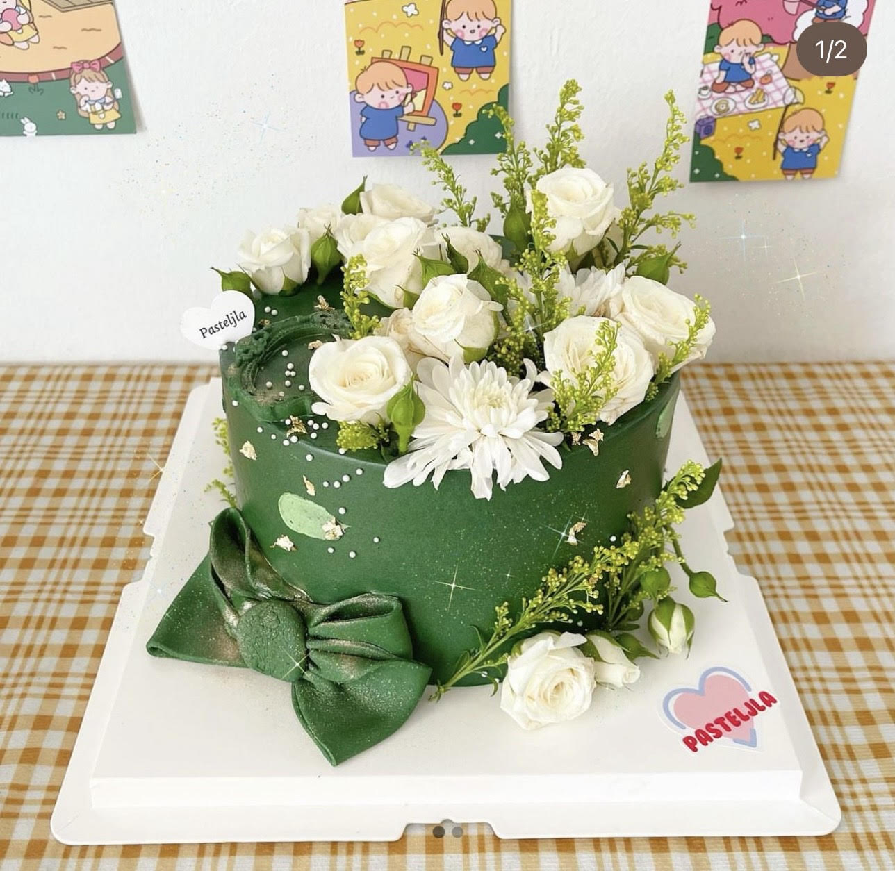 Green floral Vintage Cake