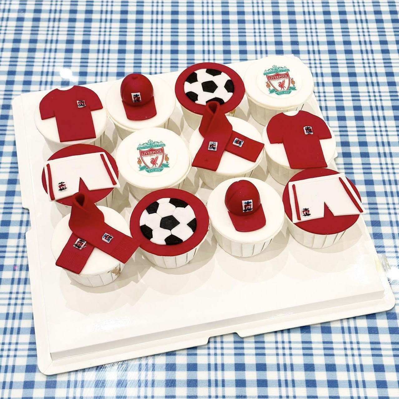 Liverpool theme cupcakes