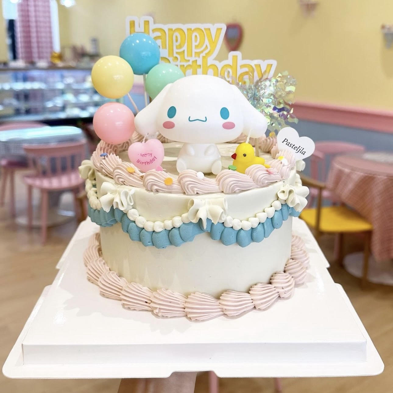 Cinnamoroll cake