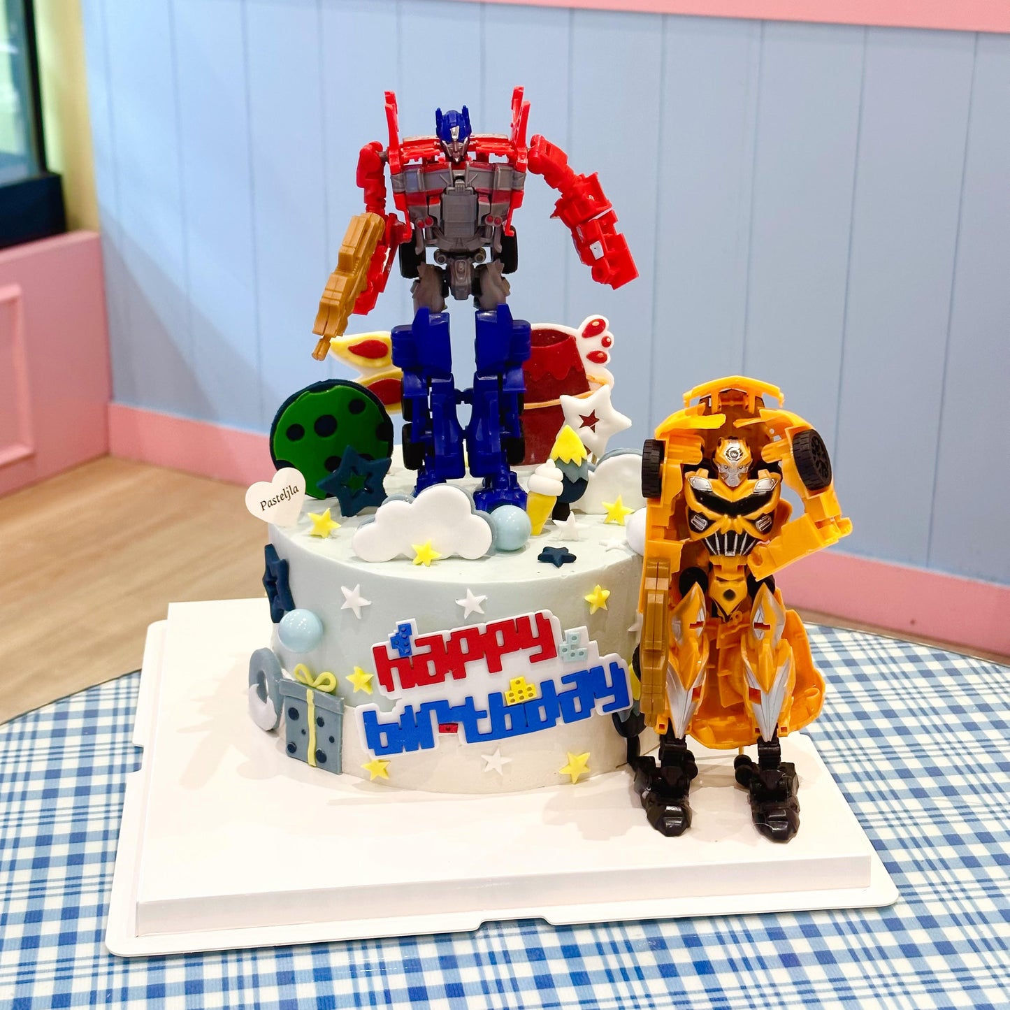 Transformer cake