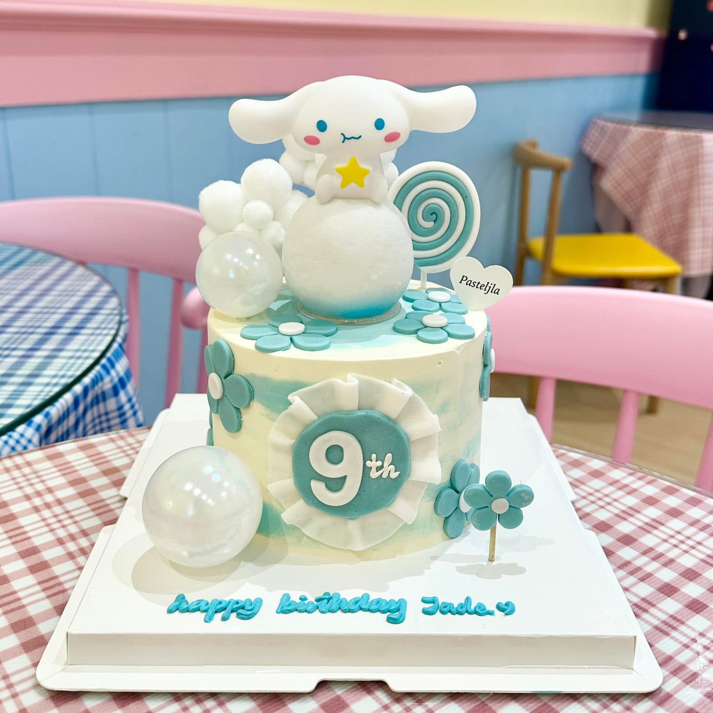 Cinnamoroll cake