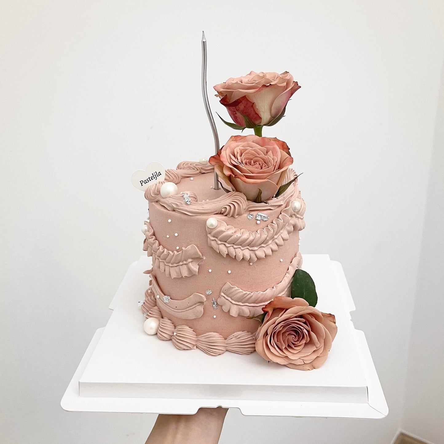 Cappuccino Rose Vintage Cake