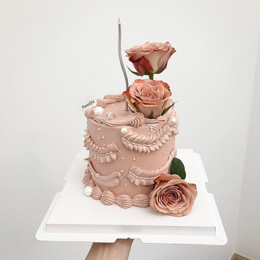 Cappuccino Rose Vintage Cake