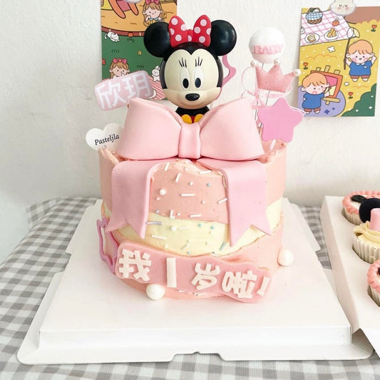 Minnie Cake