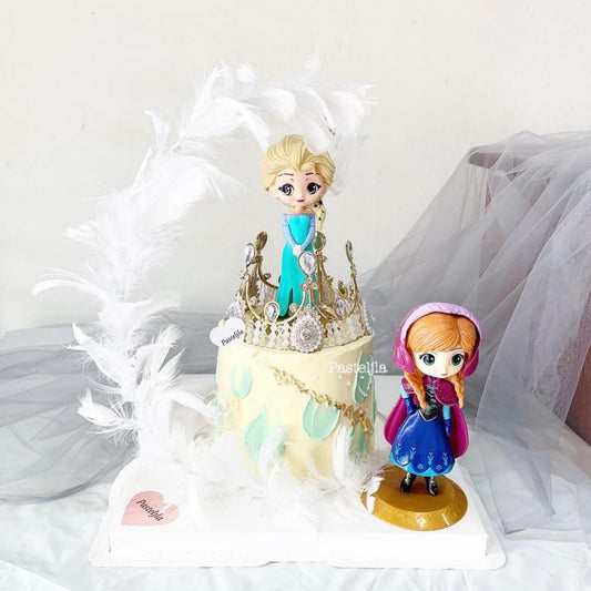 Frozen Elsa and Anna Crown Cake