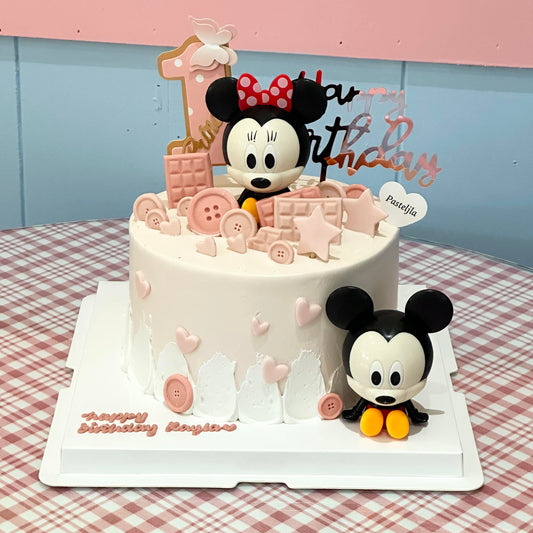 Mickey and Minnie cake