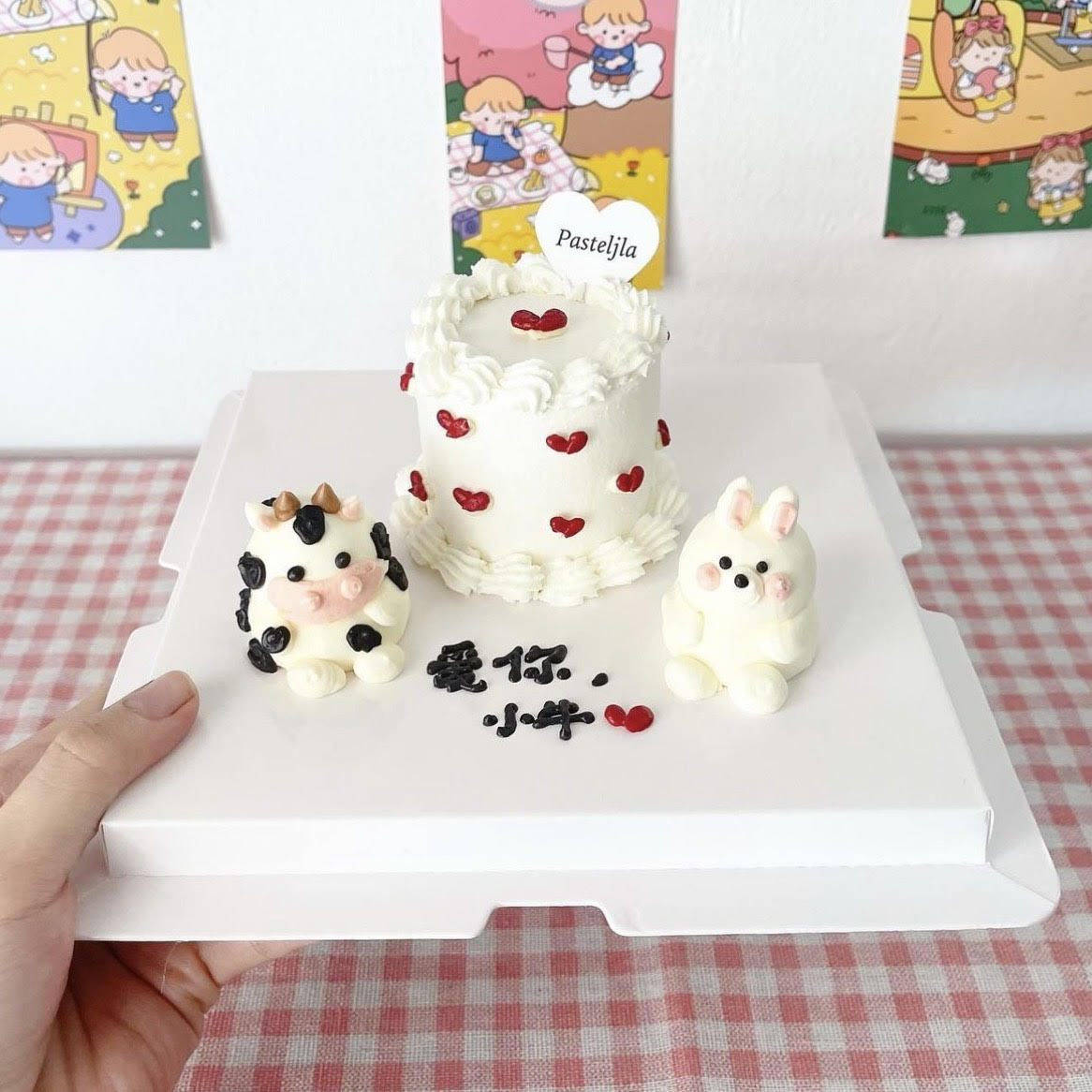 Tiny Cake (cow and rabbit)