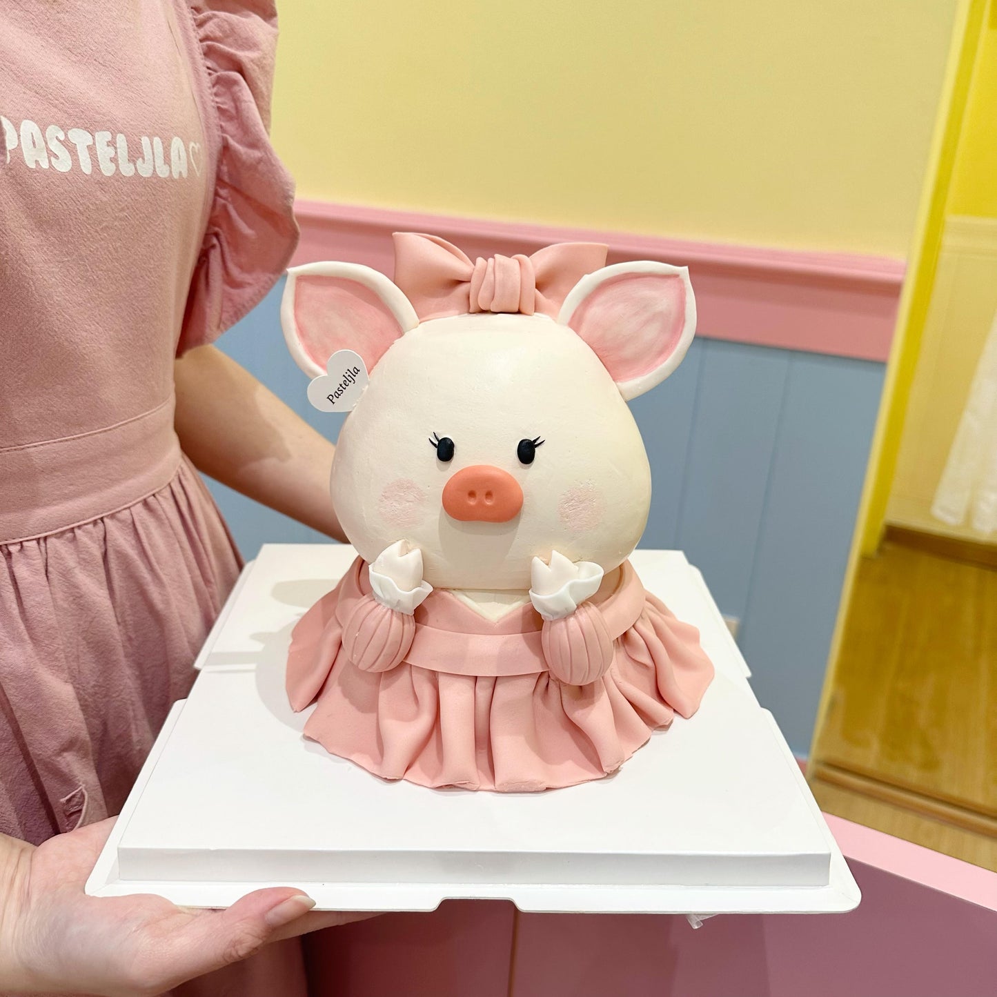 Piggy Girl Cake