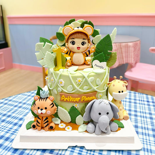 Fondant Safari cake